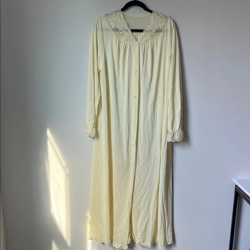 Vintage Shadowline Lace Trim Nightgown Medium Yellow Button Front Cottagecore ♠️
